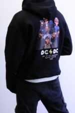 Men's Vintage-Inspired Graphic Hoodie - Street Style Essential. - Image 9