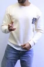 from e backElegant and Cozy Sweater with a Modern Design - Image 10