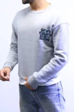 from e backElegant and Cozy Sweater with a Modern Design - Image 9