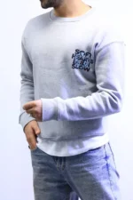 from e backElegant and Cozy Sweater with a Modern Design - Image 6