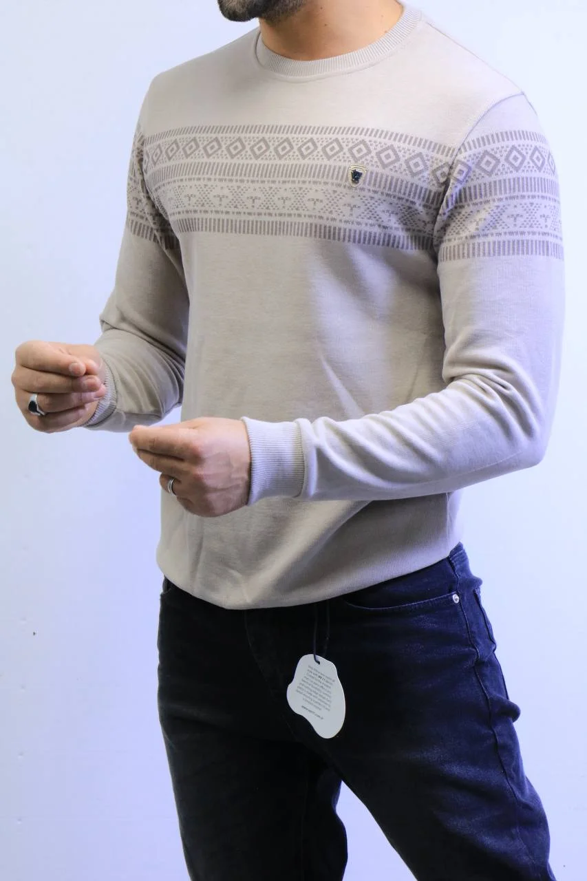 photo_6016911189700889892_y Lightweight and Elegant Knit – A Stylish Touch for Every Day - Image 1