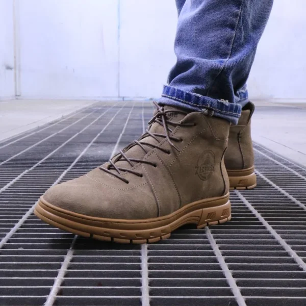 Explorer Spirit Boots – Premium Suede with Gum Sole | ZACSTORE Edition ref 707