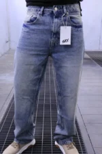 the piece that. completes any outfit baggy jeans - Image 2