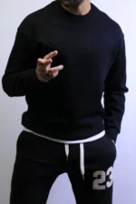 from e backElegant and Cozy Sweater with a Modern Design - Image 27