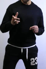 from e backElegant and Cozy Sweater with a Modern Design - Image 20