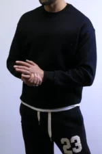 from e backElegant and Cozy Sweater with a Modern Design - Image 19