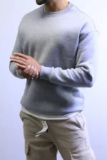 from e backElegant and Cozy Sweater with a Modern Design - Image 7