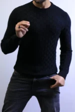 Elegant classic knitwear for a refined and warm look - Image 20