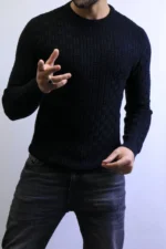 Elegant classic knitwear for a refined and warm look - Image 18