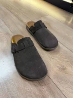 Premium Suede Comfort Clogs – Classic Urban Edition