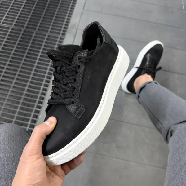 Men’s Premium Black Urban Sneakers – Sleek & Versatile