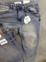 simple light Blue jeans modern and elegant everyday look - Image 9