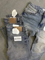 simple light Blue jeans modern and elegant everyday look - Image 3