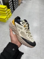 Ultra Comfortable Shoes for Everyday Professionals - Image 9