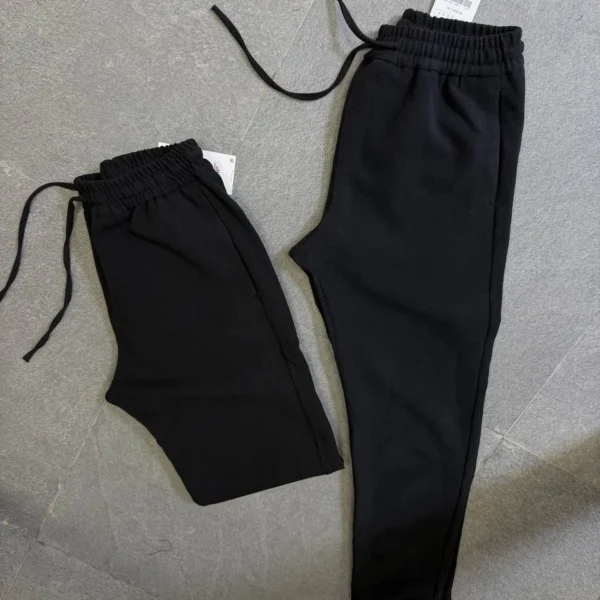 Premium Chino Pants – Soft Fabric, Slim Fit, Streetwear Basic