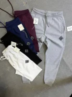 Comfortable jogger pants, basic fit