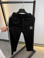 Comfortable jogger pants, basic fit - Image 8
