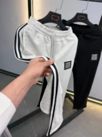 Comfortable jogger pants, basic fit - Image 9