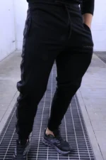 Comfortable  jogger pants, basic fit - Image 3