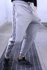 Comfortable  jogger pants, basic fit - Image 4