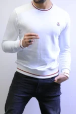 elegant  basic size  sweater warmth and style for  half season