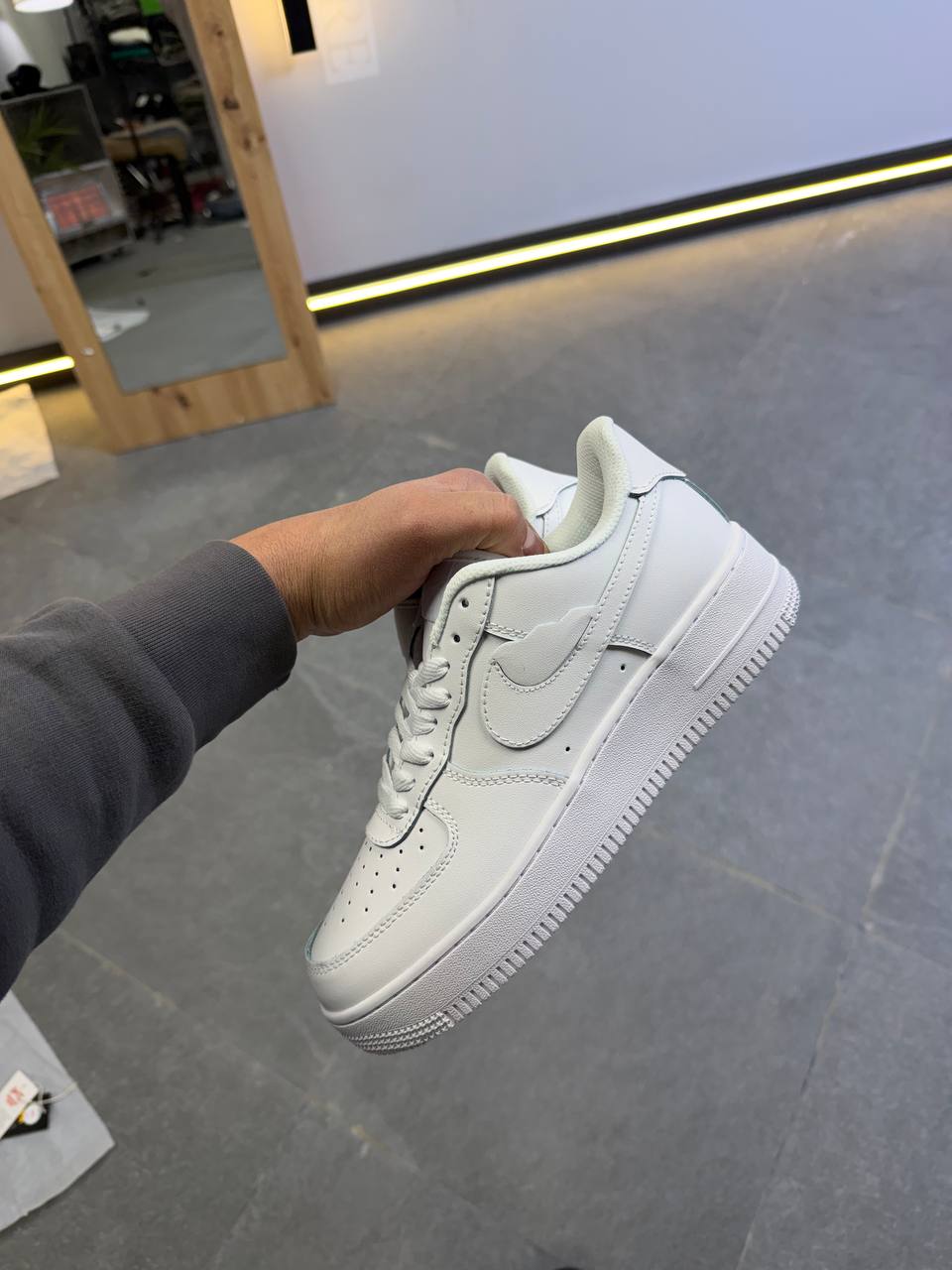 5877482515323358561 Premium white Sneakers for men - Image 1
