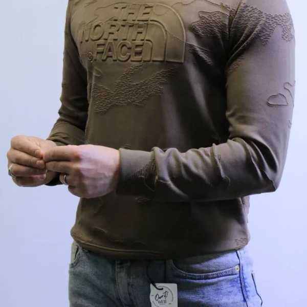 Men’s Lightweight Knit Sweater – Mid Season