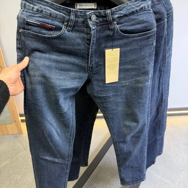 Men's Straight Fit Jeans