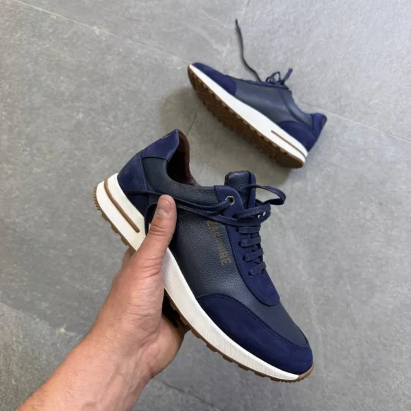 Premium Casual Sneakers – Clean & Modern Style