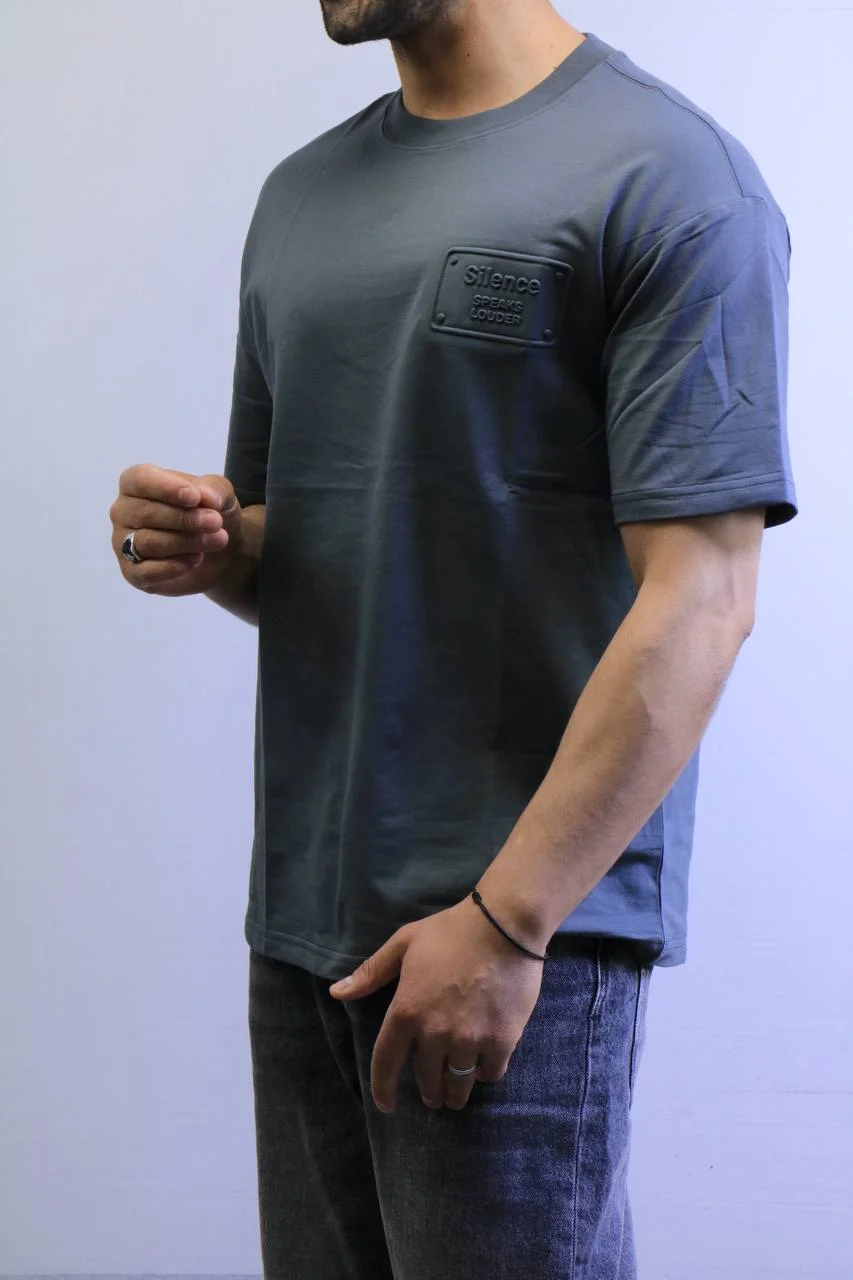 5773859742043279307 Premium Oversized Minimal T-Shirt – Clean & Relaxed Everyday Style – Image 1
