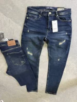 DARK BLUE jeans modern and elegant everyday look
