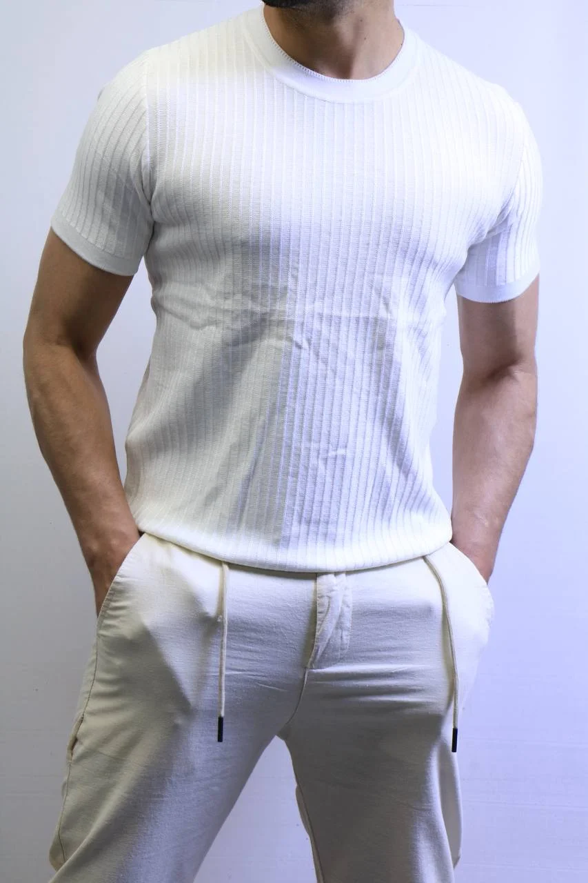 6039757825854082696 Premium Ribbed Slim Fit T-Shirt – Elegant Minimal Style – Image 1