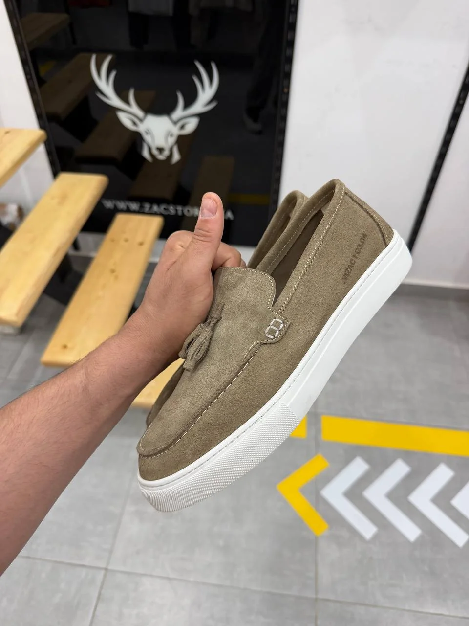 5827974349992955667 Men’s Suede Loafers – Casual Slip-On Shoes | Elegant & Comfortable – Image 1