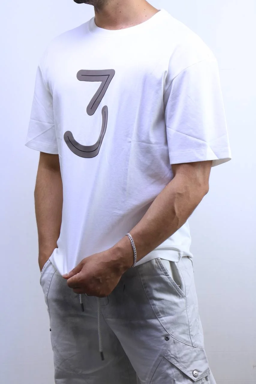 5956325165551522283 The 'Minimalist 3' Streetwear Graphic T-Shirt – Image 1