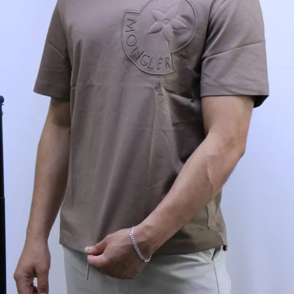 Elevated Tonal Logo Streetwear Tee – Premium Urban Fashion