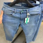 Light Blue wash jeans Classic 5-pocket design