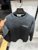 Sweatshirt – Elegance Meets Comfort – Image 4