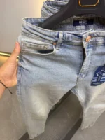 Light-wash jeans / Ice Blue denim Comfortable – Image 5