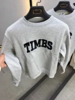 Premium Graphic Crewneck – ZACSTORE – Image 2